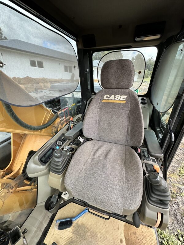 CASE cx210b