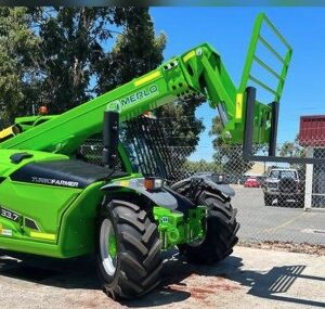 MERLO TELEHANDLER 21 - CURRENT SEAT COVER