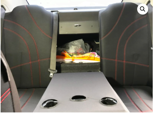 COMMODORE REAR SEAT