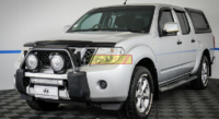 nissan d40 seat covers