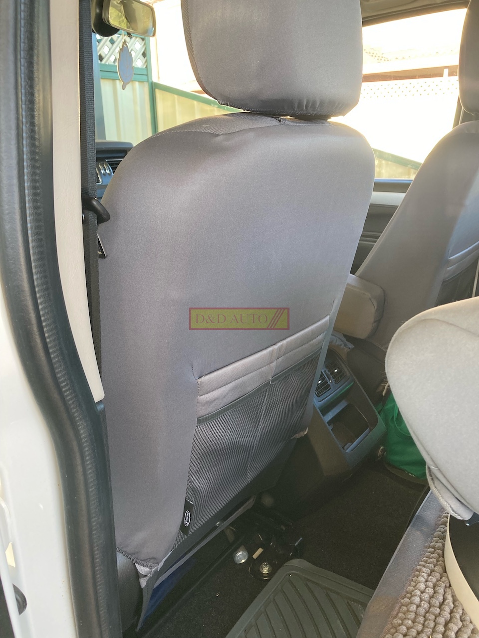 mahindra seat covers