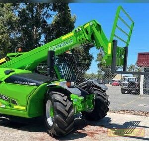 MERLO TELEHANDLER 21 - CURRENT SEAT COVER
